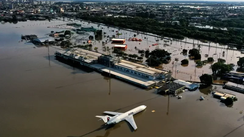 Mauro Cardim em Porto Alegre (RS), elogia resiliência gaúcha e busca soluções de mobilidade para a BA