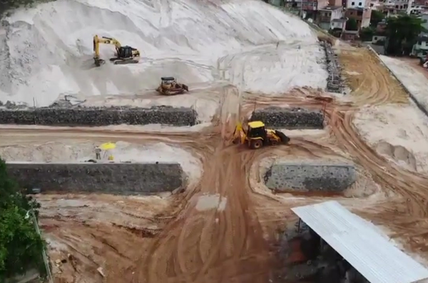 Obra irregular em área verde pode render multas e ações penais